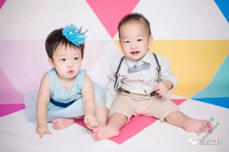 许多名人都掀起了双胞胎热潮。做试管婴儿可以生双胞胎吗？